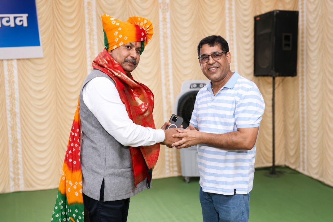 MR. RAVI TONDON SIR